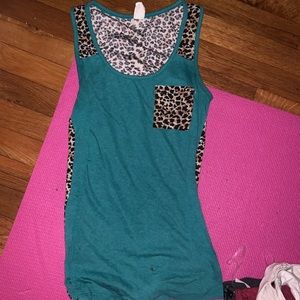 Cute leopard tank